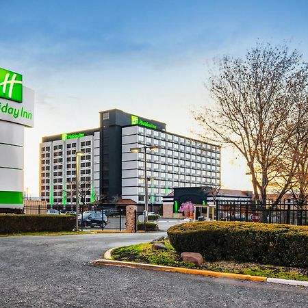 Holiday Inn Newark International Airport Екстер'єр фото