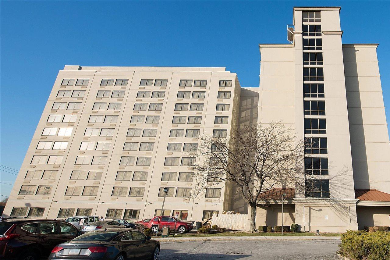 Holiday Inn Newark International Airport Екстер'єр фото