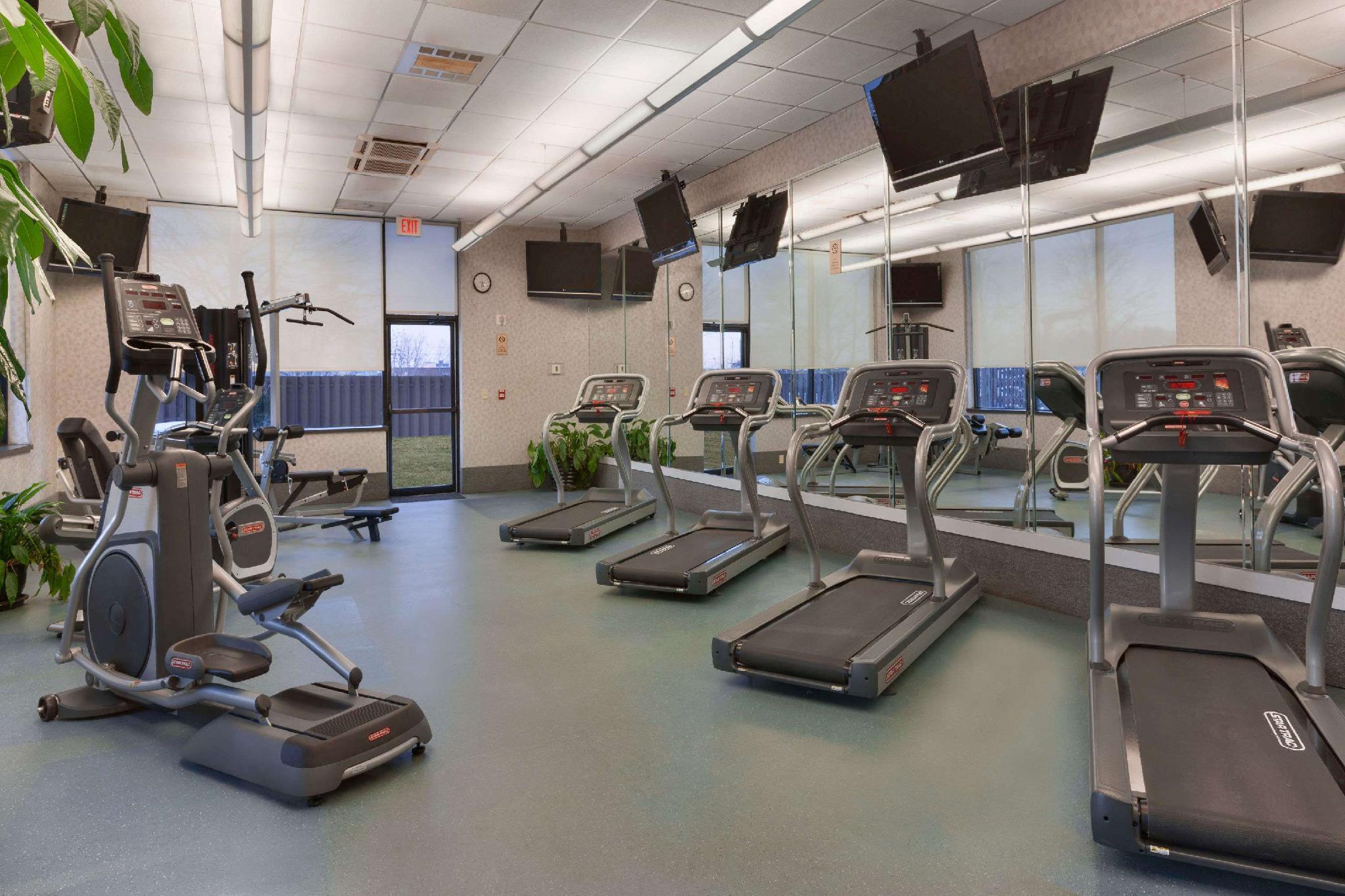 Holiday Inn Newark International Airport Екстер'єр фото