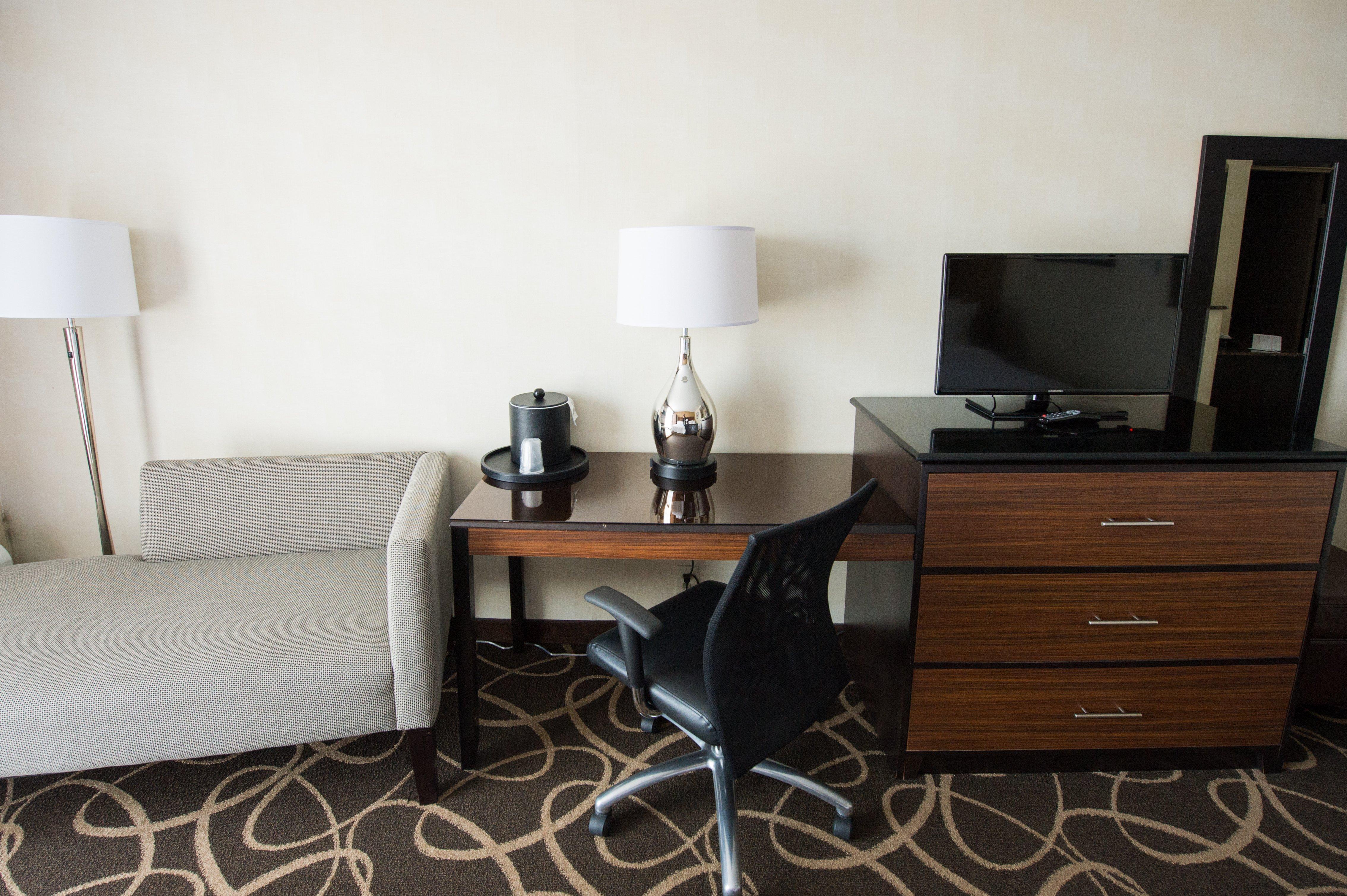 Holiday Inn Newark International Airport Екстер'єр фото