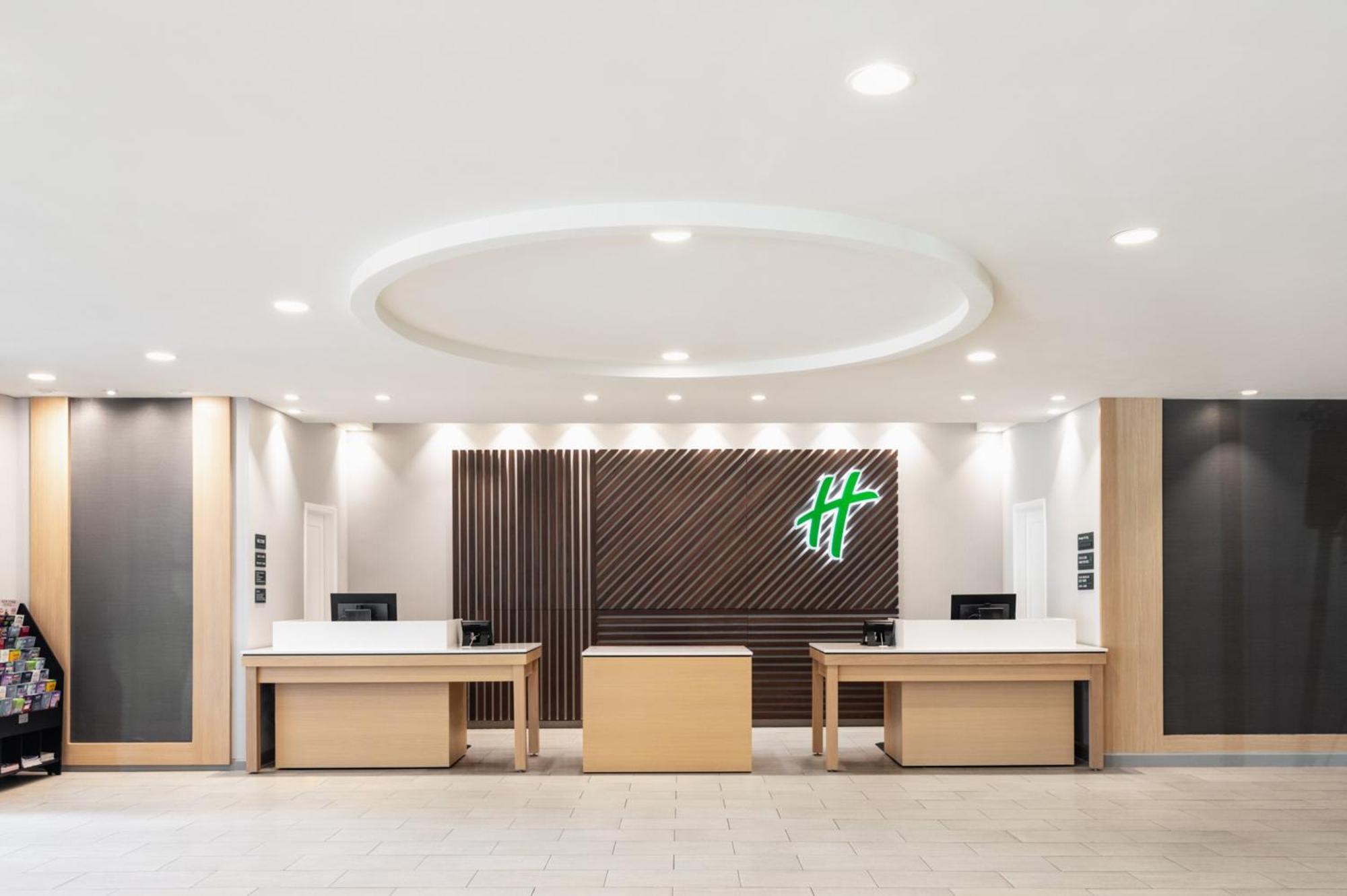 Holiday Inn Newark International Airport Екстер'єр фото